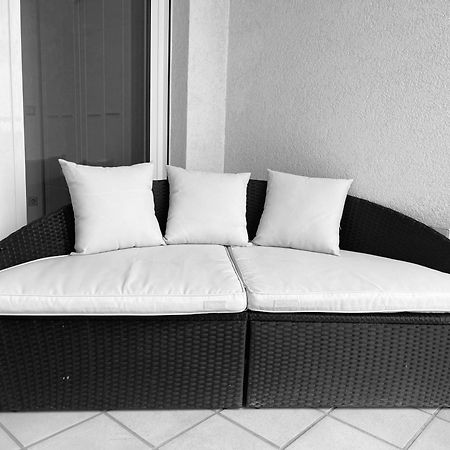 Luxury Penthouse Apartment With 3 Balconies -2 Bedrooms -Petrus View & Parking Luxemburg Exteriör bild