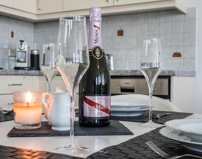 Luxury Penthouse Apartment With 3 Balconies -2 Bedrooms -Petrus View & Parking Luxemburg Exteriör bild