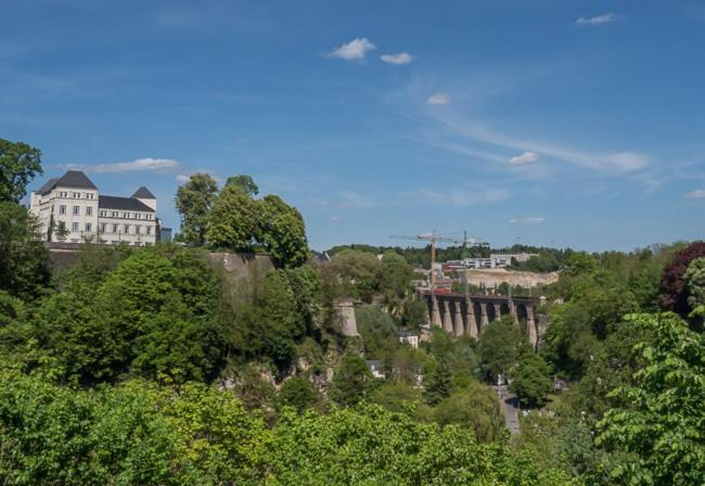 Luxury Penthouse Apartment With 3 Balconies -2 Bedrooms -Petrus View & Parking Luxemburg Exteriör bild